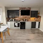 Bright And Luxurious Flat In The Heart Of Reading