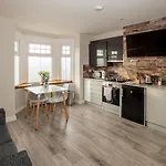 Bright And Luxurious Flat In The Heart Of Reading